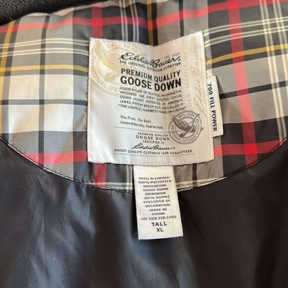 EUC Eddie Bauer Men’s Plaid Vest - Picture 6 of 6